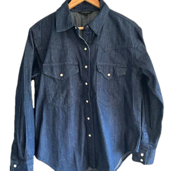 Banana Republic Tops - Banana Republic Jeans WESTERN DENIM SHIRT Snap buttons Dark Wash Size Medium
